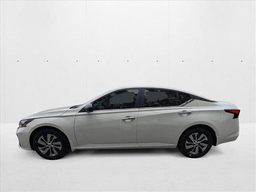 2025 Nissan Altima S FWD