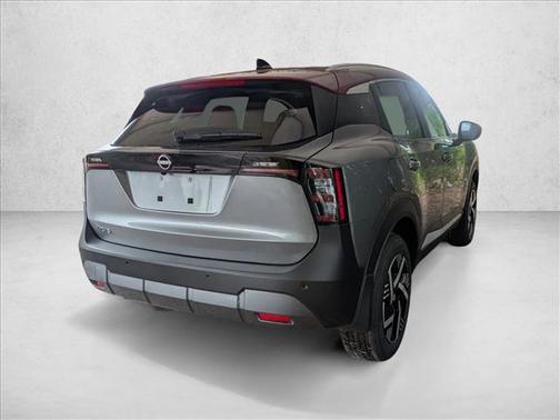 Gun Metallic/Scarlet Ember Tintcoat 2026 Nissan Kicks SV