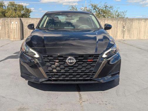 2023 Nissan Altima SR FWD