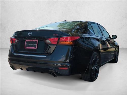 2023 Nissan Altima SR FWD