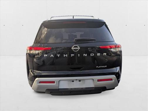 2022 Nissan Pathfinder Platinum 2WD