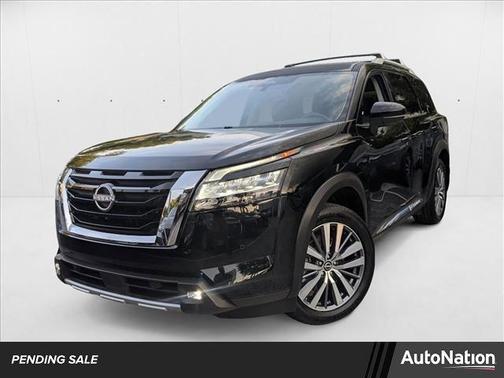 2022 Nissan Pathfinder Platinum 2WD