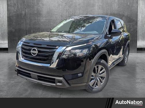 2025 Nissan Pathfinder S FWD