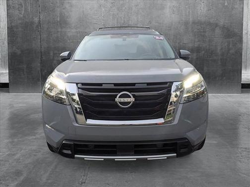 2024 Nissan Pathfinder Platinum 4WD