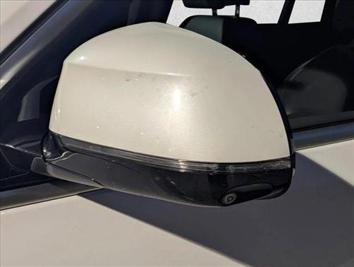 Mineral White Metallic 2019 BMW X7 xDrive50i