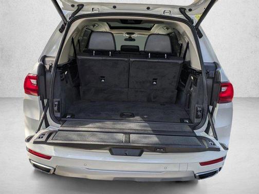 Mineral White Metallic 2019 BMW X7 xDrive50i