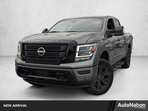 2023 Nissan Titan SV