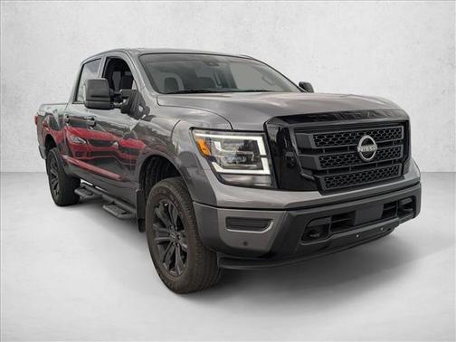 2023 Nissan Titan SV