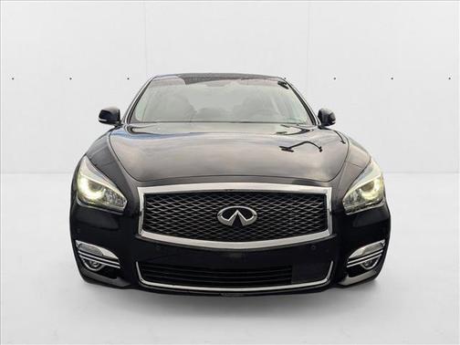 2015 INFINITI Q70L 3.7