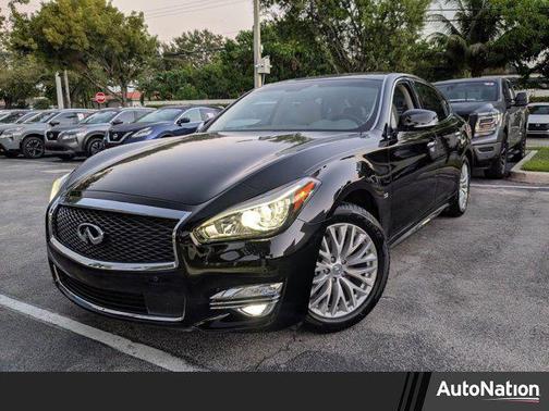 2015 INFINITI Q70L 3.7