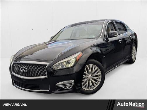 2015 INFINITI Q70L 3.7