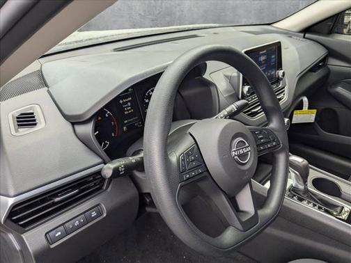 2025 Nissan Altima S FWD