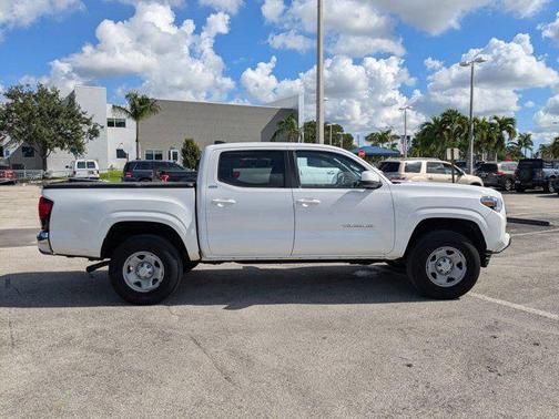 2022 Toyota Tacoma SR5