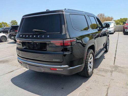 Diamond Black Crystal Pearlcoat 2022 Jeep Wagoneer Series I 4x2