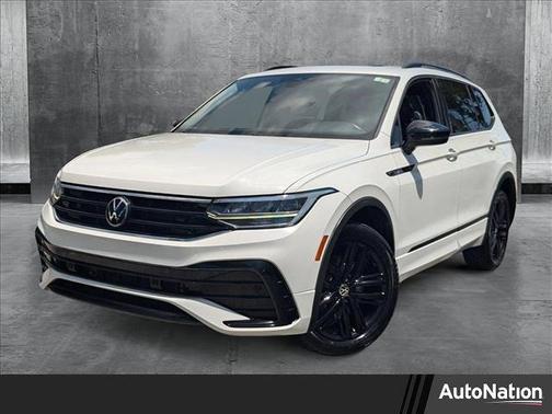 2022 Volkswagen Tiguan 2.0T SE R-Line Black
