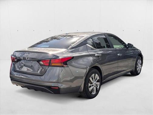2025 Nissan Altima S FWD