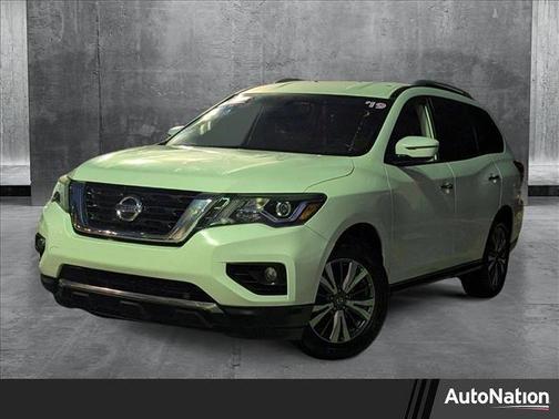 2019 Nissan Pathfinder SV