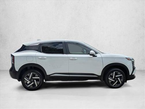 Fresh Powder 2025 Nissan Kicks SV