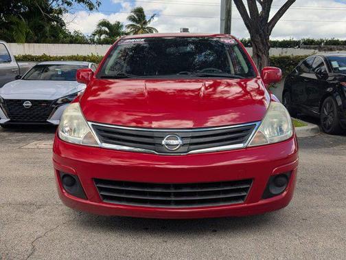 2010 Nissan Versa 1.8 S