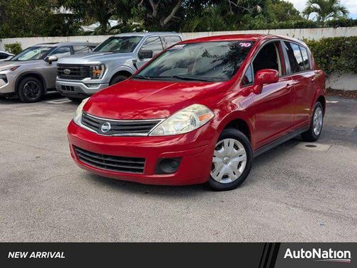2010 Nissan Versa 1.8 S