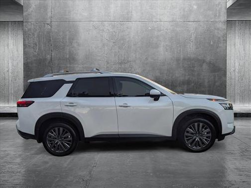 2025 Nissan Pathfinder SL FWD