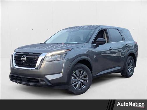 2025 Nissan Pathfinder S FWD