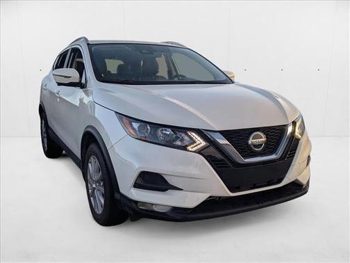 2022 Nissan Rogue Sport SV