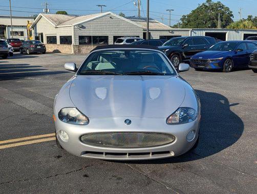 2005 Jaguar XKR Base