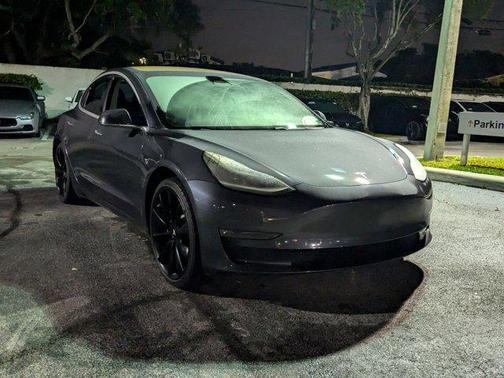 2018 Tesla Model 3 Performance