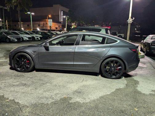 2018 Tesla Model 3 Performance