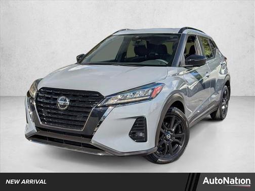 2021 Nissan Kicks SR