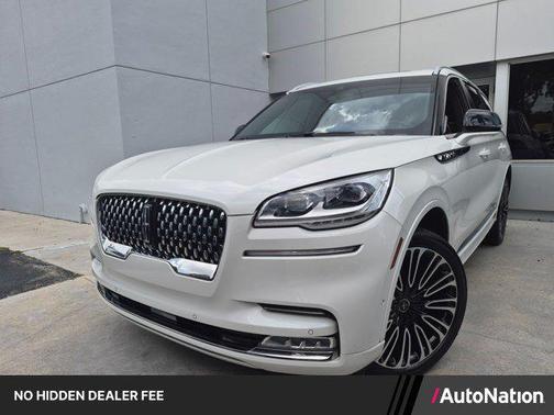 Pristine White Metallic Tri-Coat 2023 Lincoln Aviator Black Label AWD