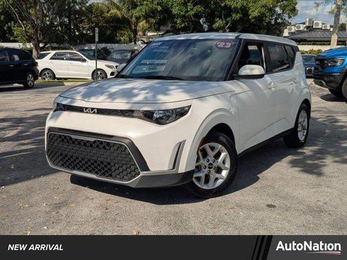 2023 Kia Soul LX