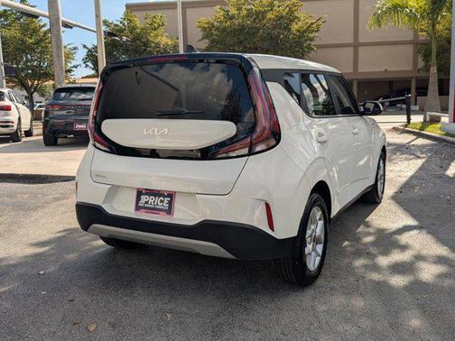 2023 Kia Soul LX