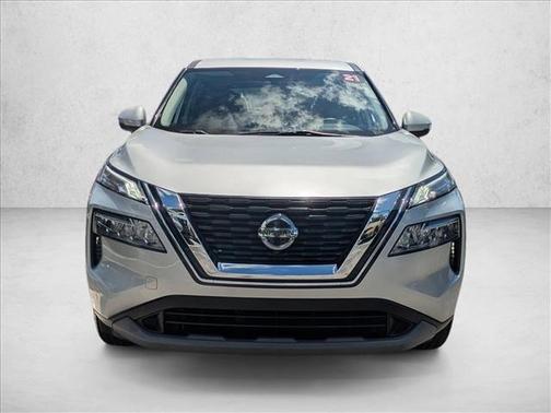 Brilliant Silver Metallic 2021 Nissan Rogue SV