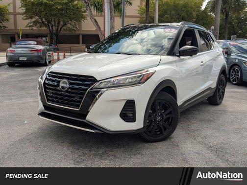 2023 Nissan Kicks SR