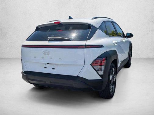Atlas White 2024 Hyundai KONA SEL