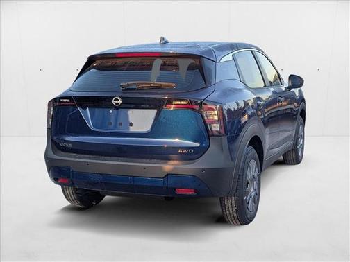 2025 Nissan Kicks S