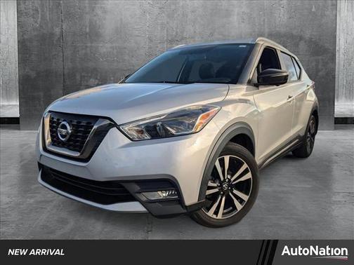 2019 Nissan Kicks SR