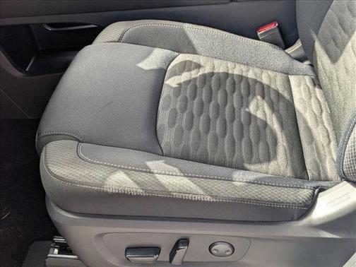 2025 Nissan Pathfinder SV FWD