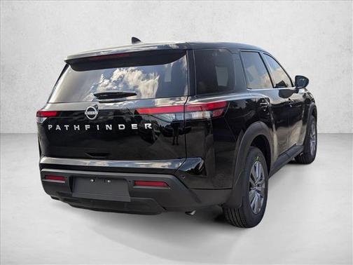2025 Nissan Pathfinder S FWD