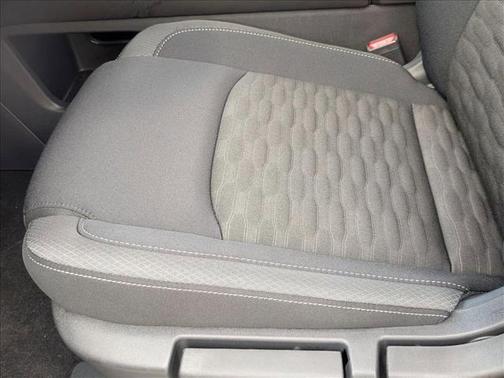 2025 Nissan Pathfinder S FWD