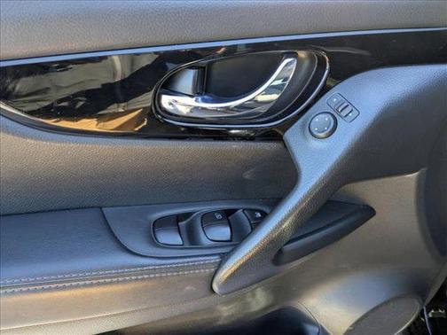 2020 Nissan Rogue Sport SV