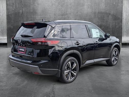 2025 Nissan Rogue SL