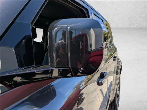 2025 Land Rover Defender 110 P400 S