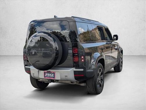 2025 Land Rover Defender 110 P400 S