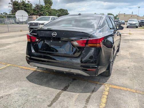 Super Black 2026 Nissan Altima SV FWD