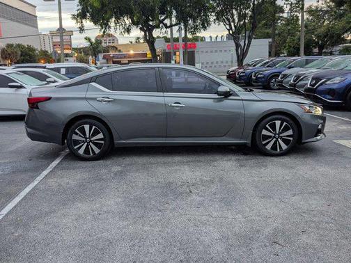 2021 Nissan Altima 2.5 SL