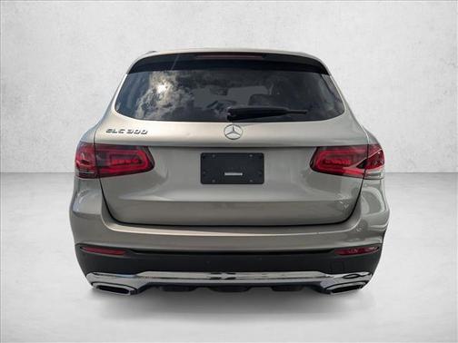 Gold 2022 Mercedes-Benz GLC 300 Base