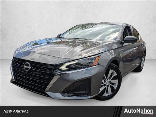 Gun Metallic 2025 Nissan Altima S FWD